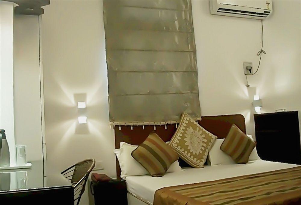 ורנאסי Fabhotel Prime Sarin Inn Heritage מראה חיצוני תמונה