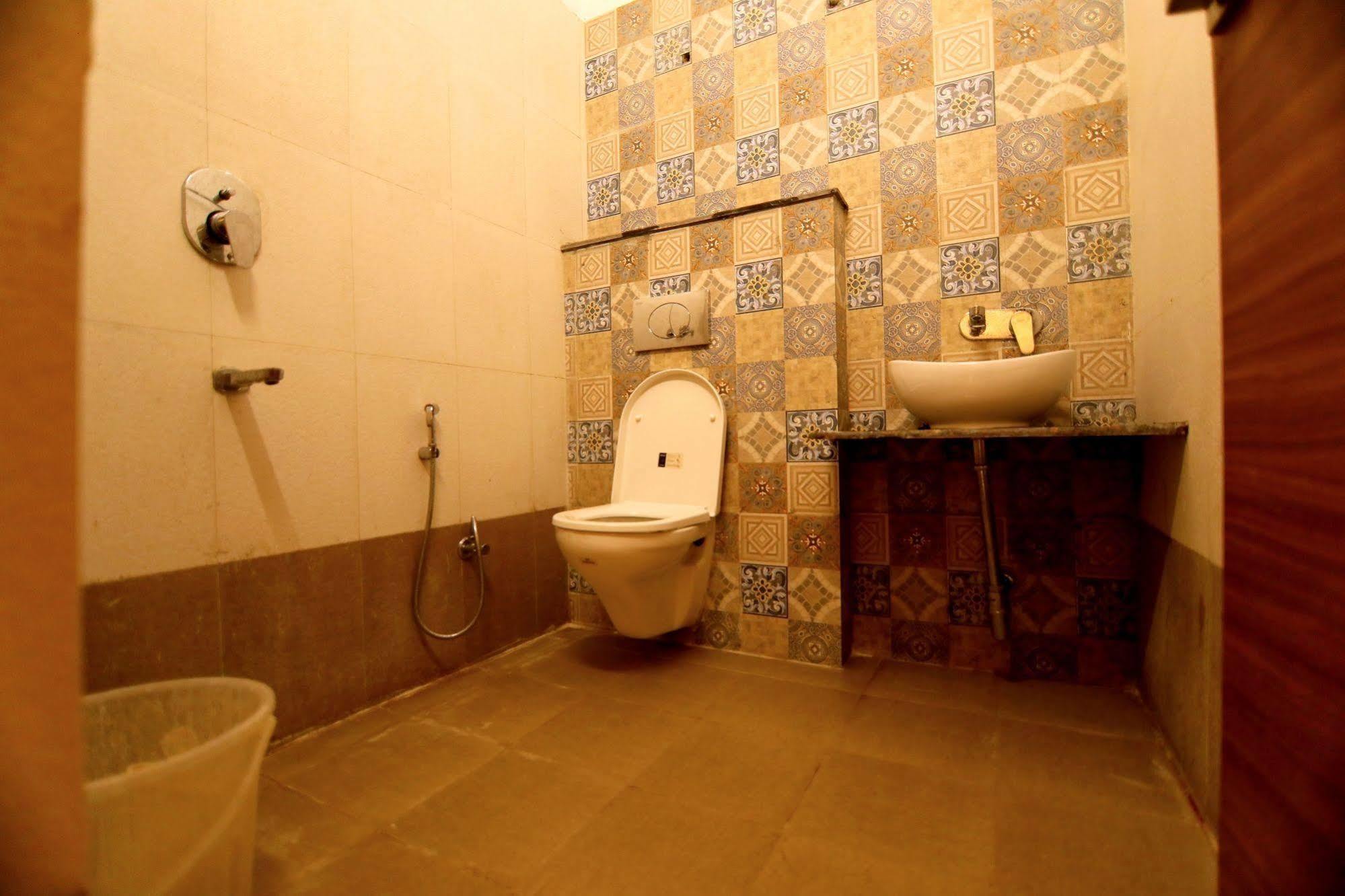 ורנאסי Fabhotel Prime Sarin Inn Heritage מראה חיצוני תמונה